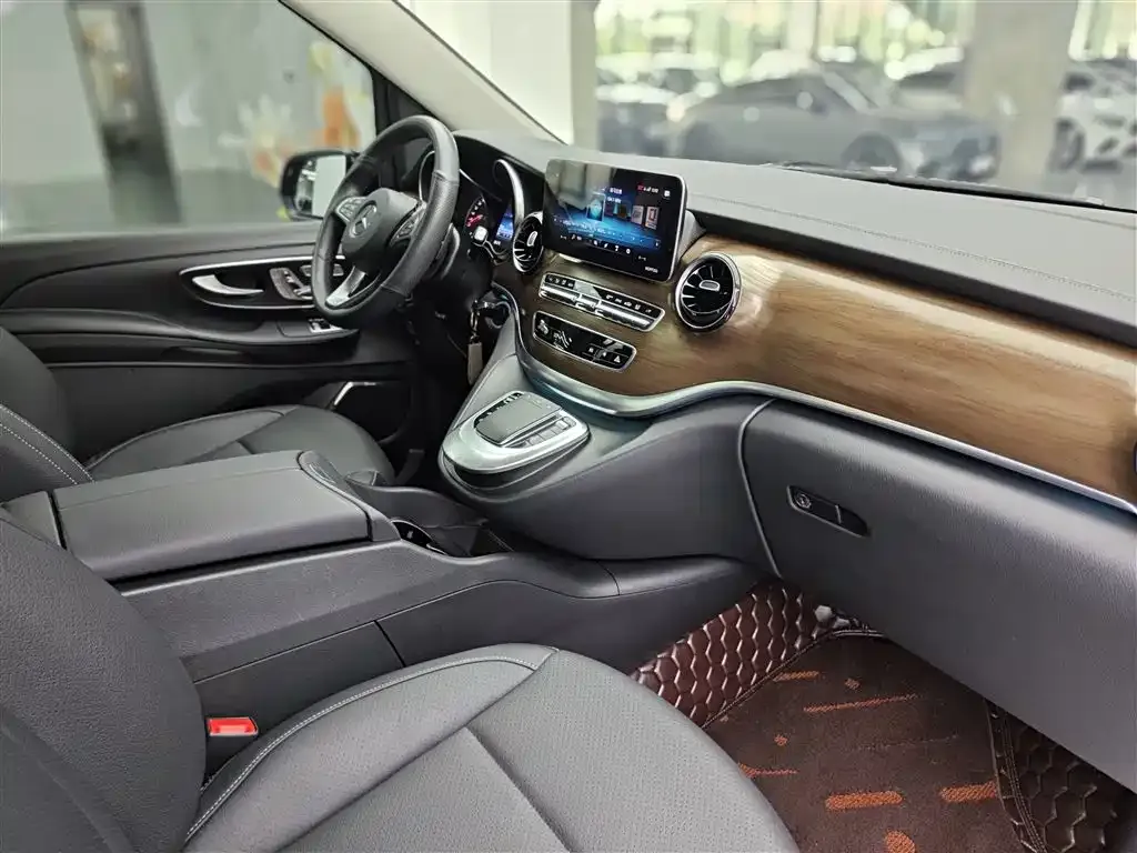 Mercedes-Benz V-Class 2022 из CN, фото 8