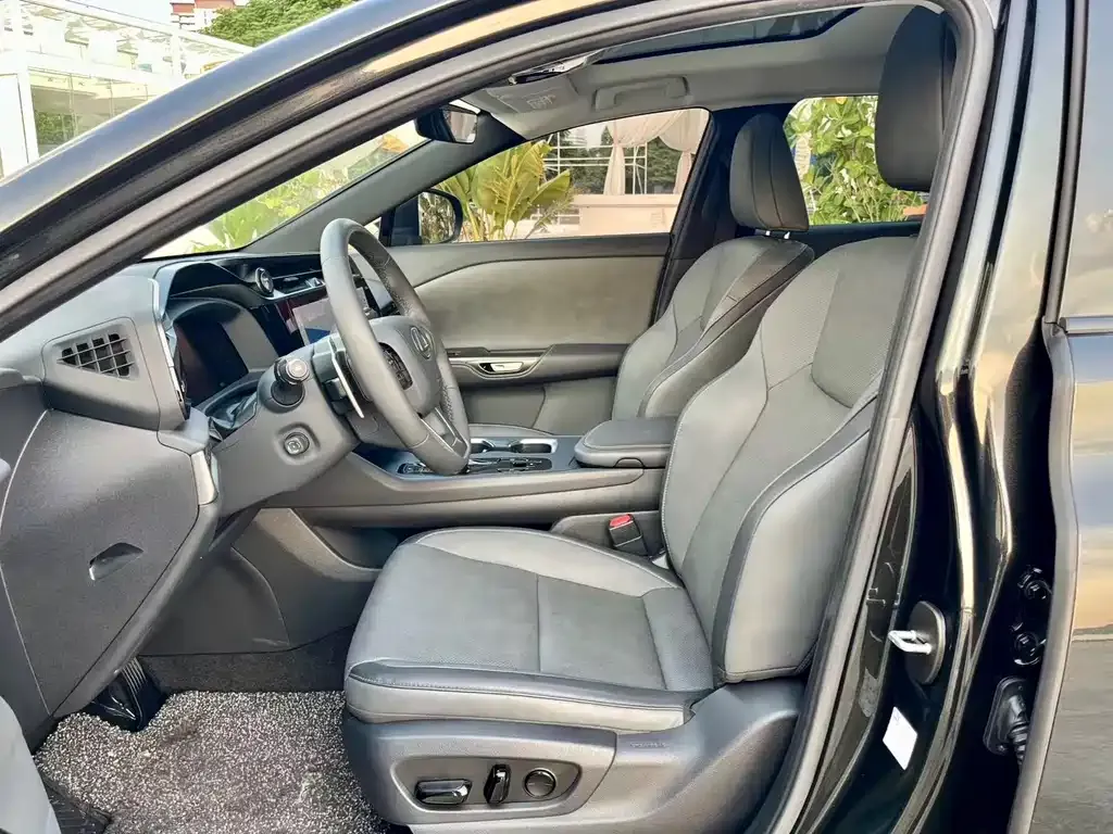 Lexus RZ 2024 из CN, фото 8