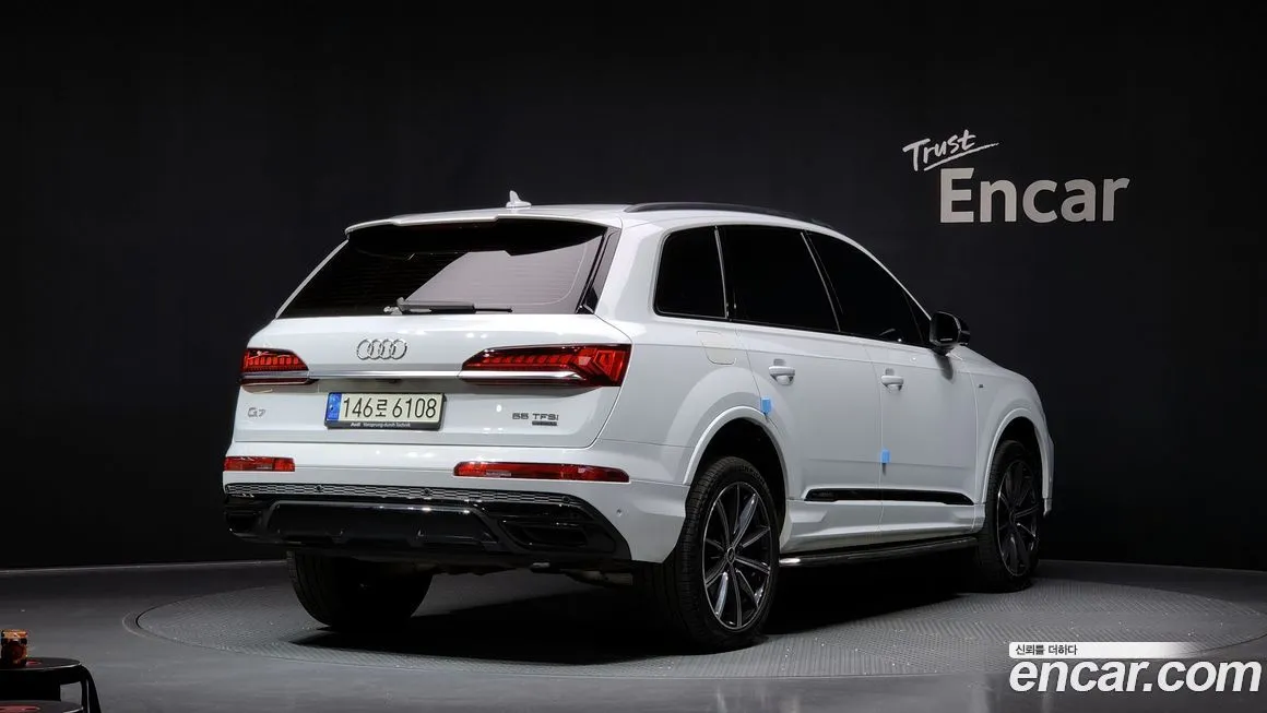 Audi Q7 2021 из KR, фото 2