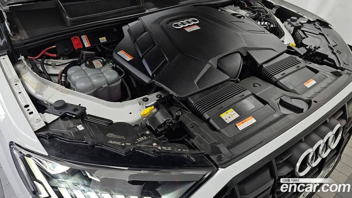 Audi Q7 2021 из KR, фото 6