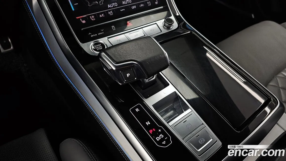 Audi Q7 2021 из KR, фото 9