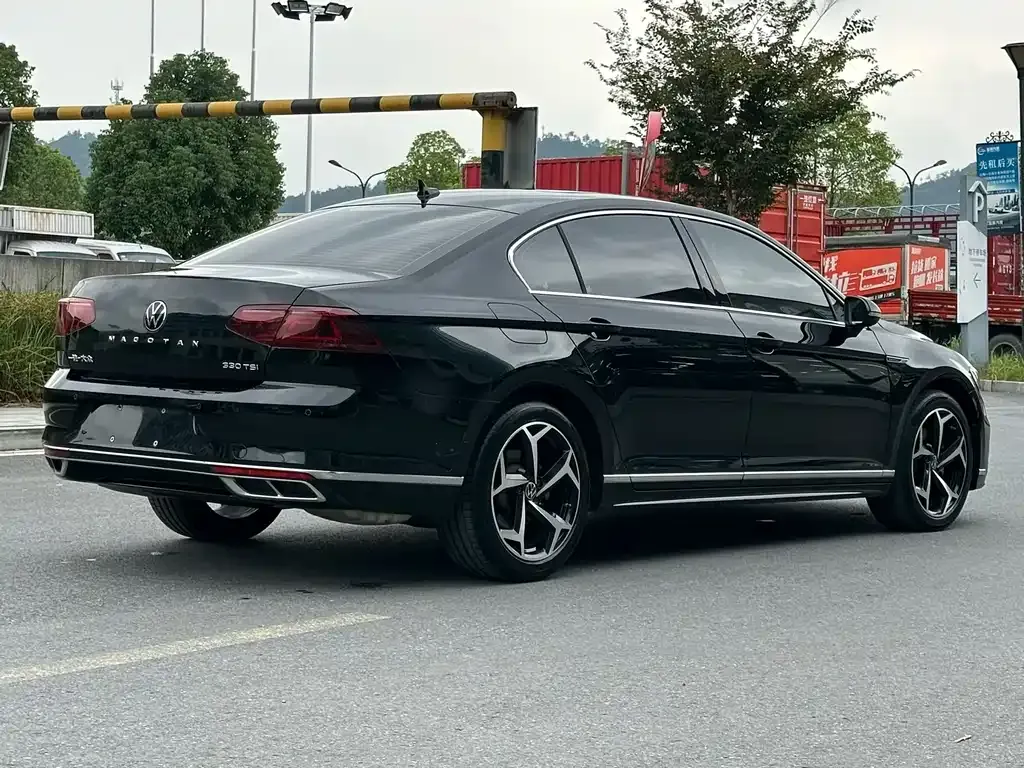 Volkswagen Magotan 2024 из CN, фото 8