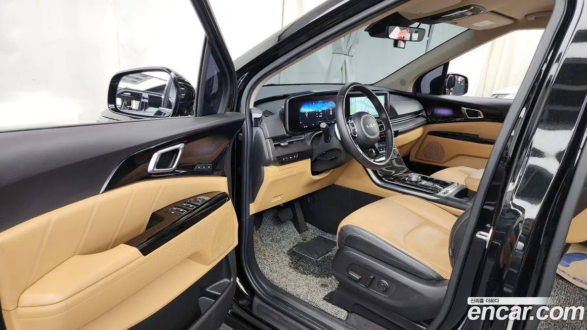 Kia Carnival — фото 10