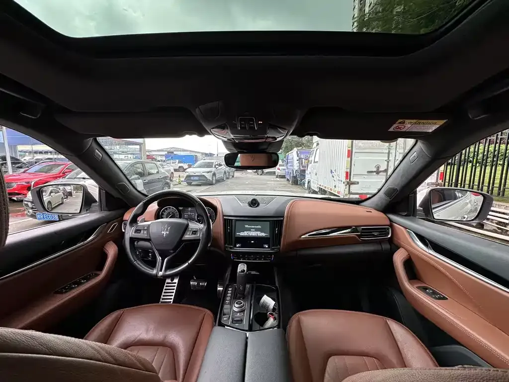 Maserati Levante 2022 из CN, фото 8