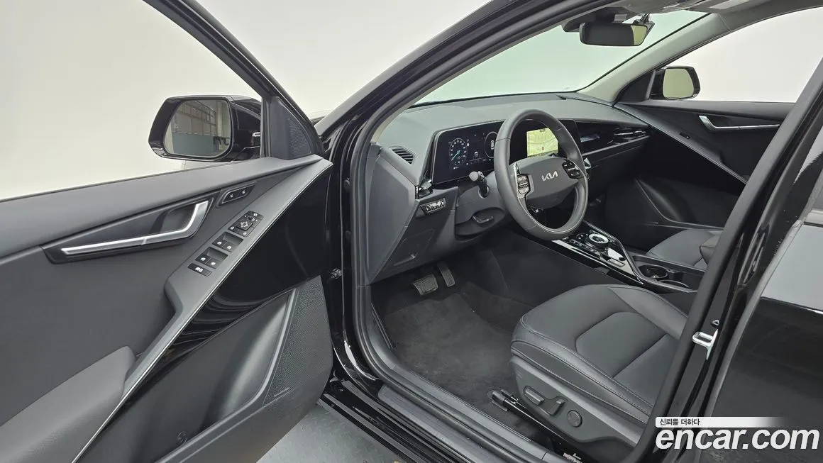 Kia Niro — фото 10