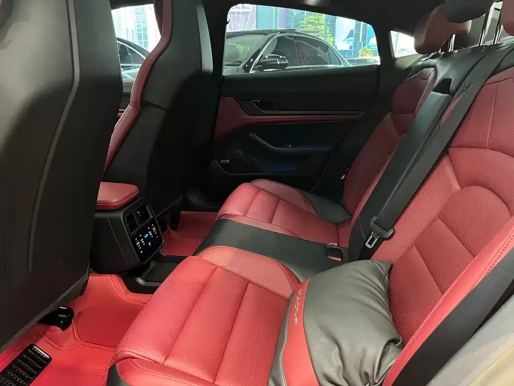 Porsche Taycan 2023 из CN, фото 8