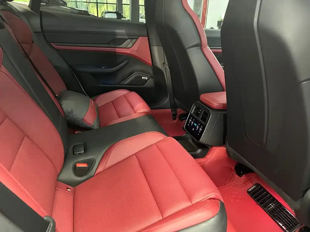 Porsche Taycan 2023 из CN, фото 9