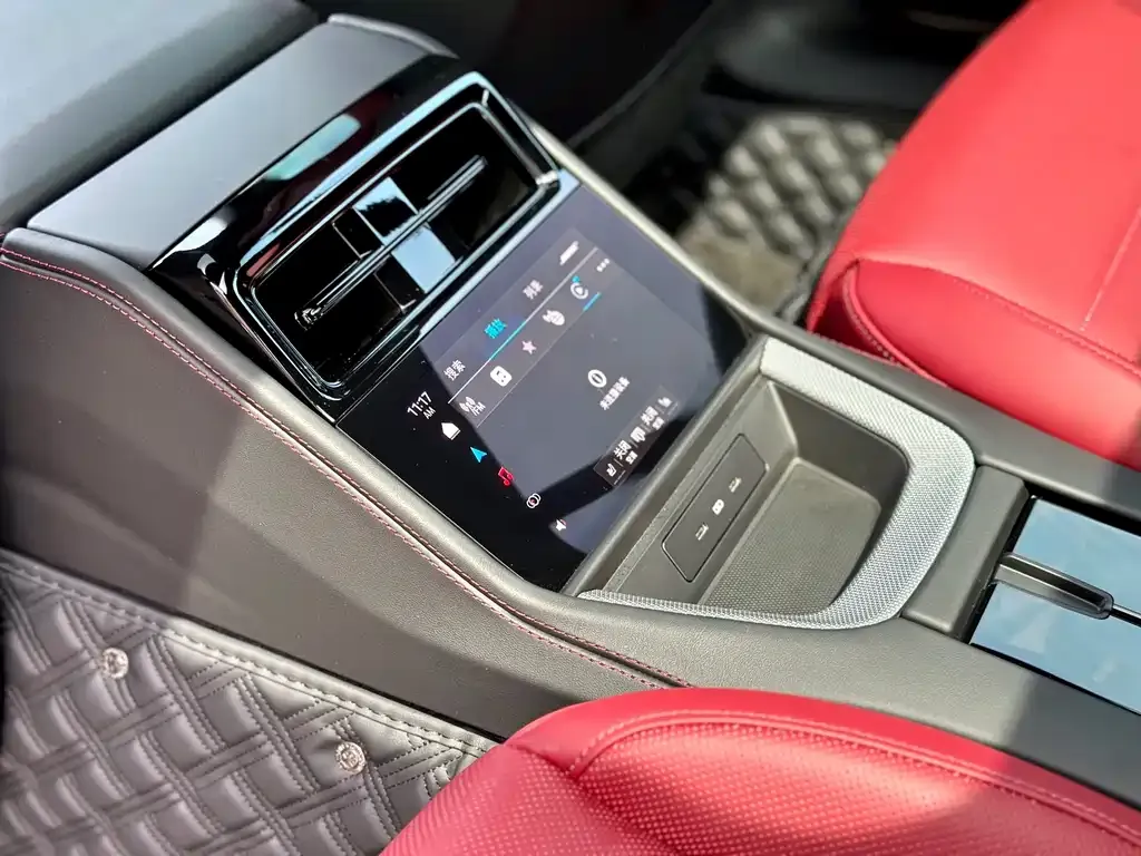 Porsche Panamera 2025 из CN, фото 10