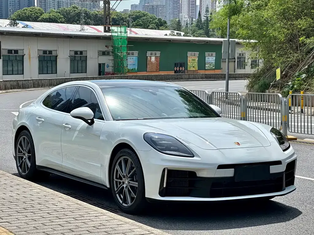 Porsche Panamera 2025 из CN, фото 3