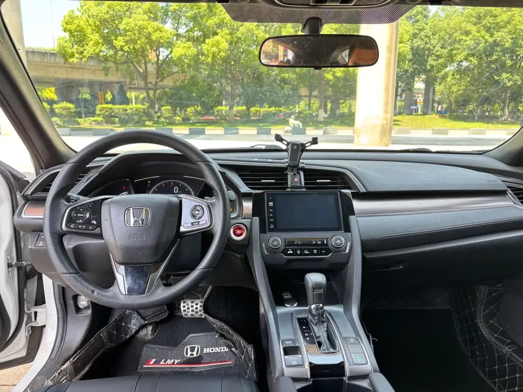 Honda Civic — фото 9