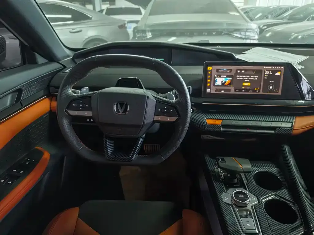 Changan UNI-V 2024 из CN, фото 6
