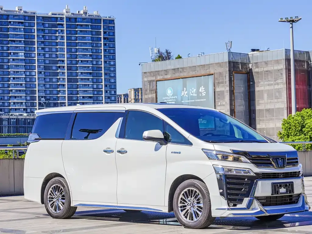 Toyota Vellfire 2023 из CN, фото 3