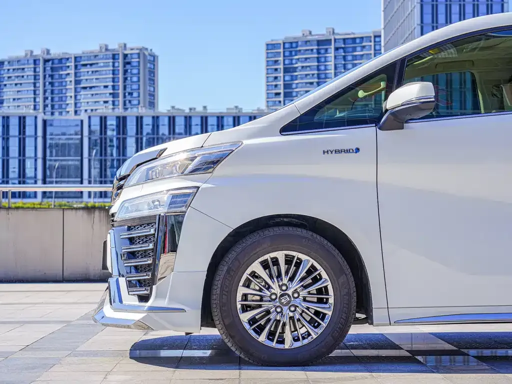 Toyota Vellfire 2023 из CN, фото 8