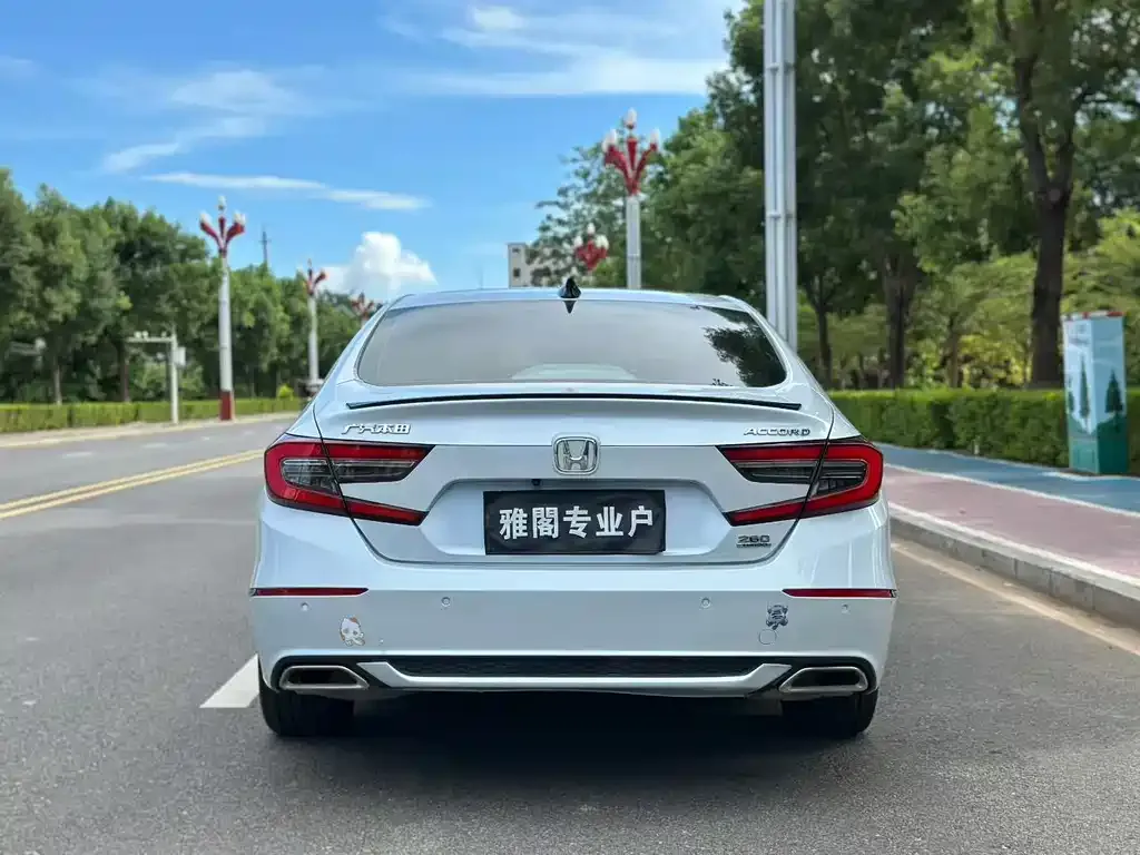 Honda Accord — фото 4