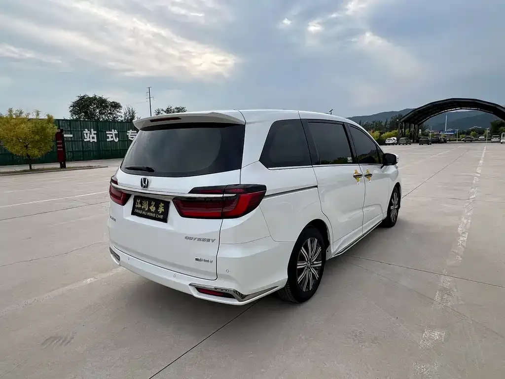 Honda Odyssey 2023 из CN, фото 10
