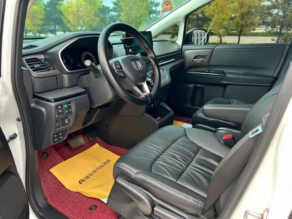 Honda Odyssey 2023 из CN, фото 4