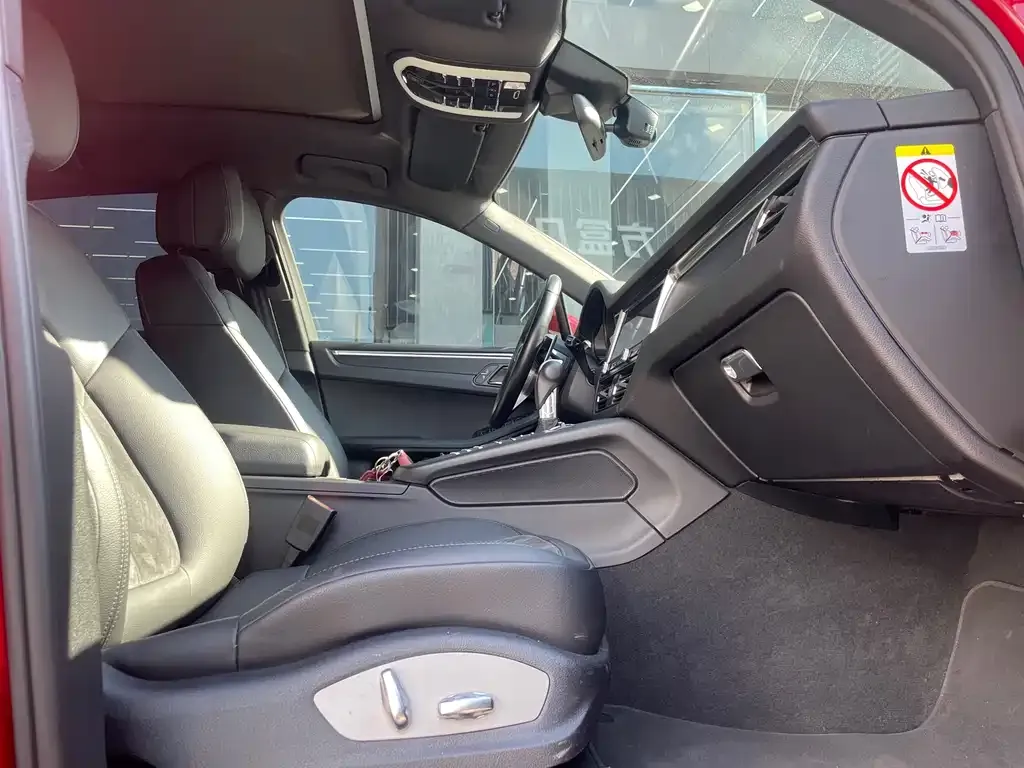 Porsche Macan 2021 из CN, фото 7