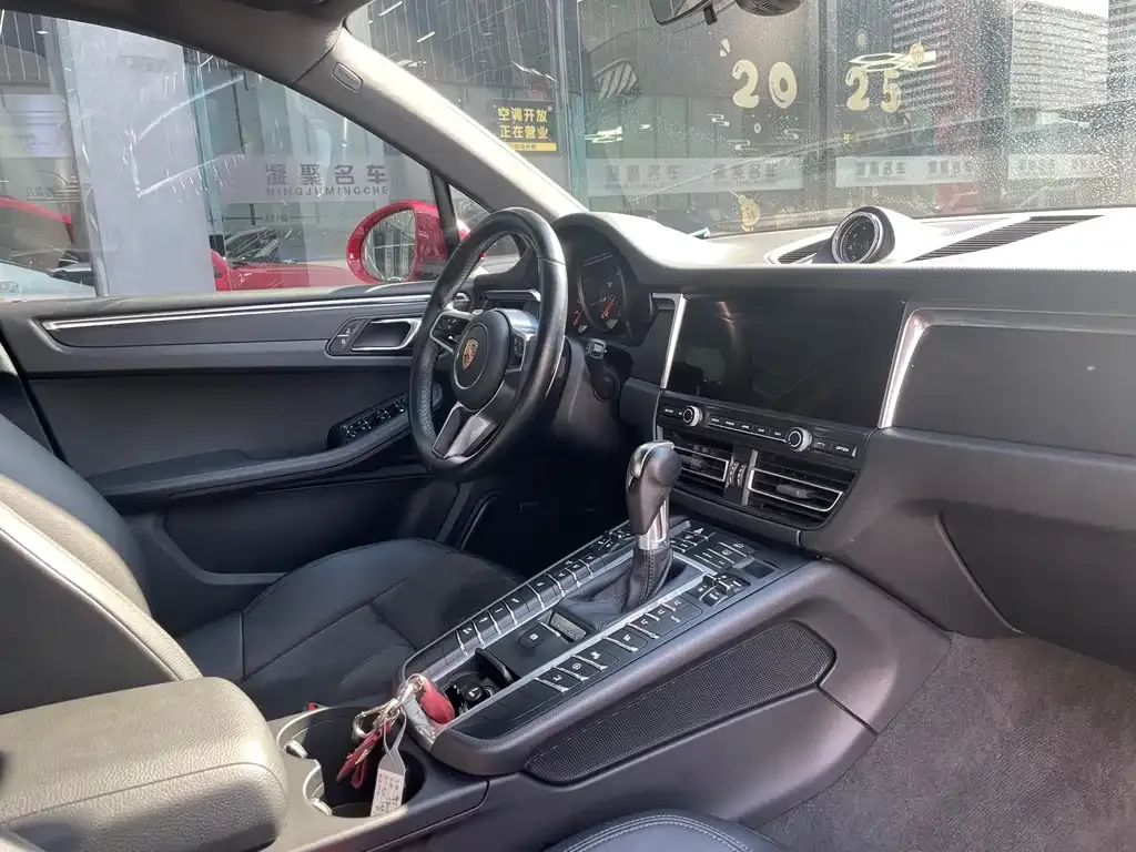 Porsche Macan 2021 из CN, фото 8
