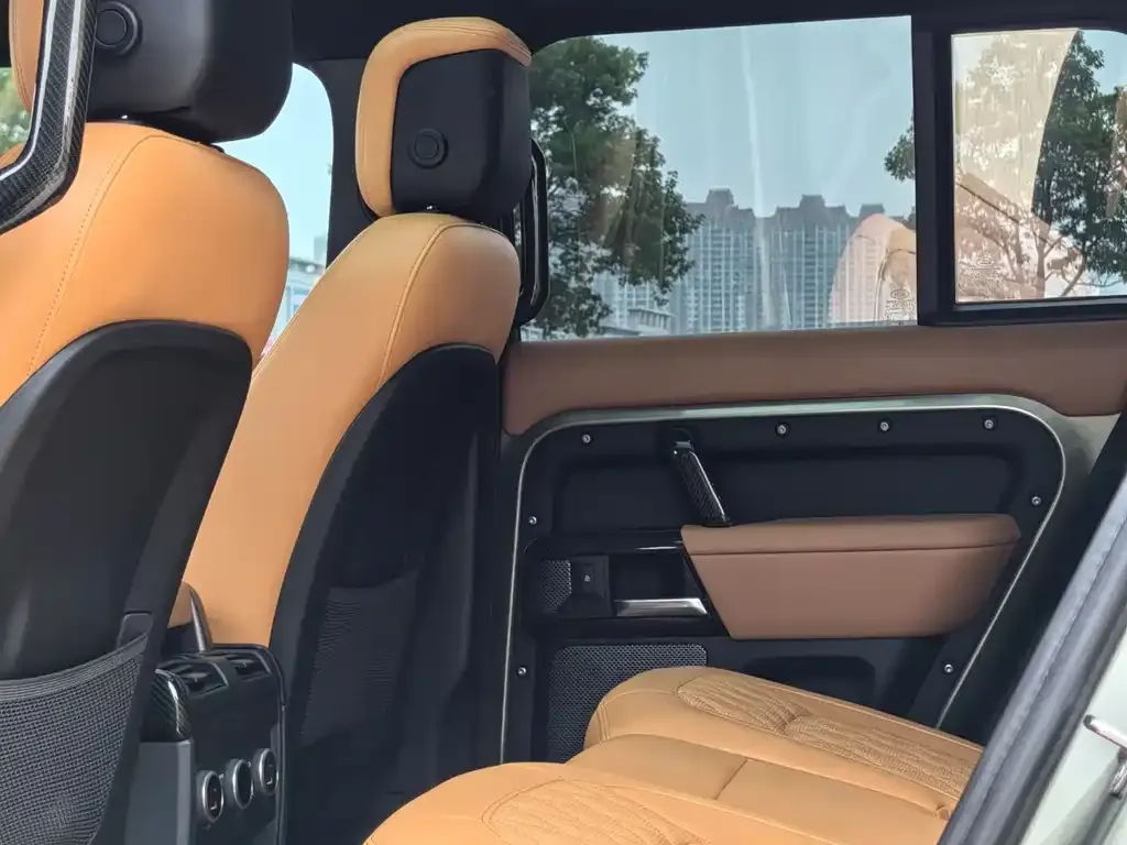 Land Rover Defender 2023 из CN, фото 6