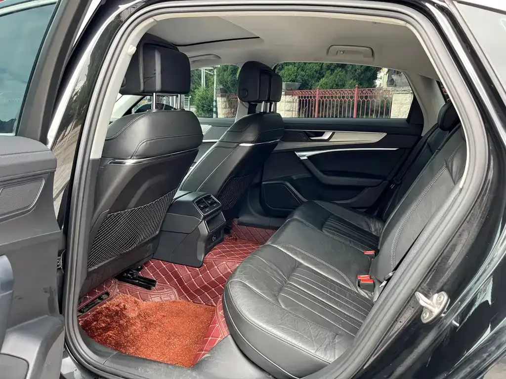 Audi A6L 2021 из CN, фото 5
