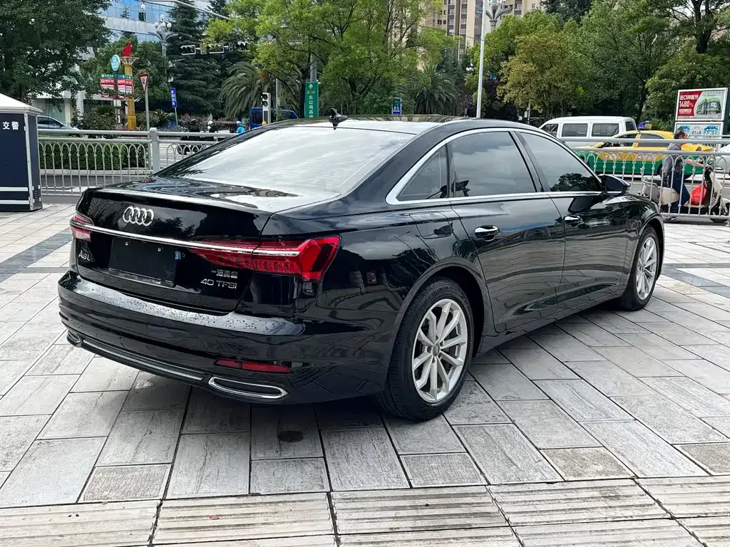 Audi A6L 2021 из CN, фото 9