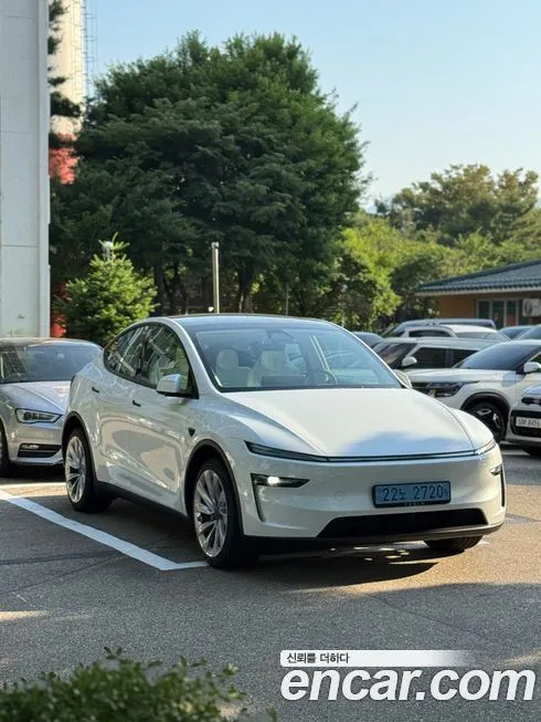Tesla Model Y — фото 7