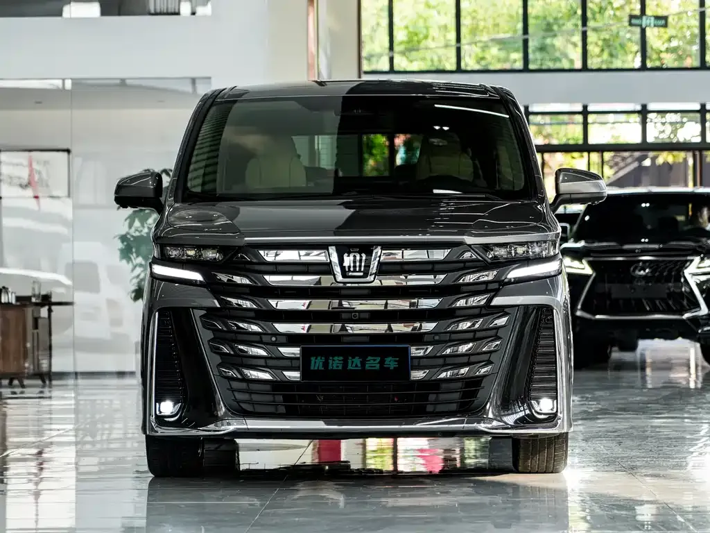 Toyota Vellfire 2023 из CN, фото 2