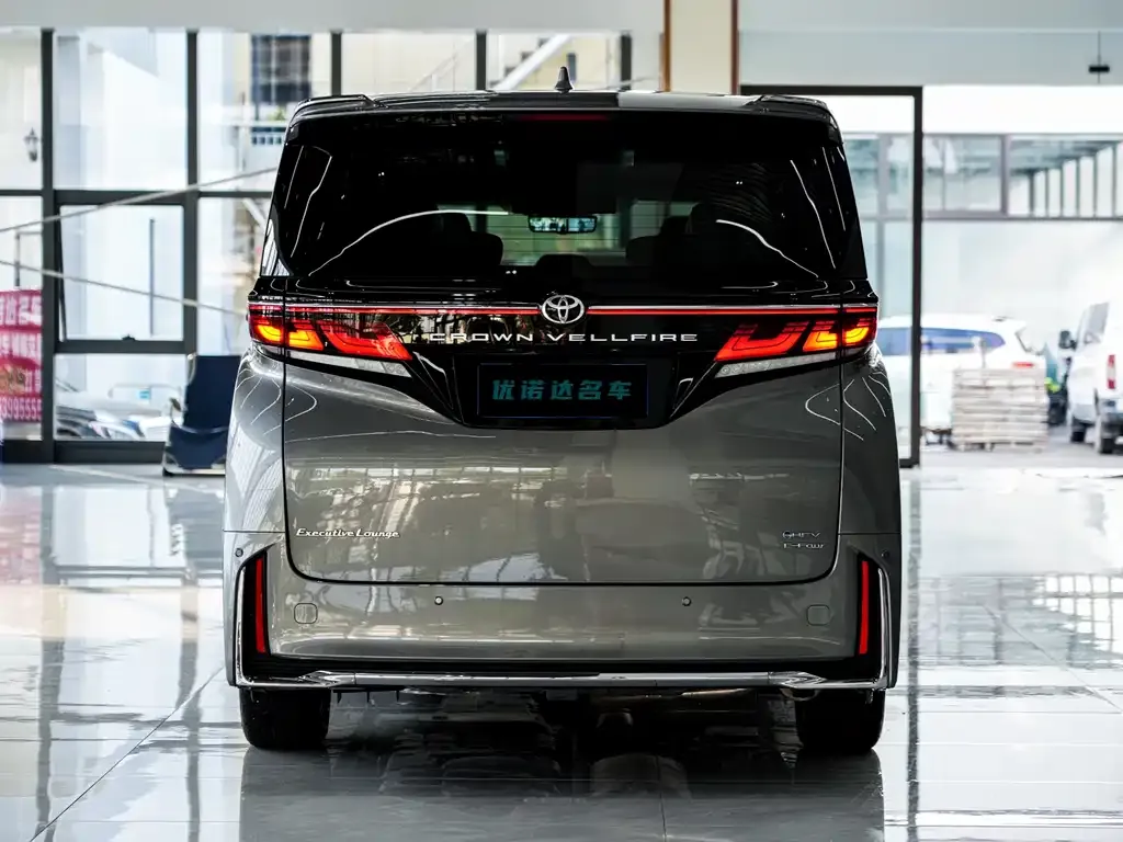 Toyota Vellfire 2023 из CN, фото 4
