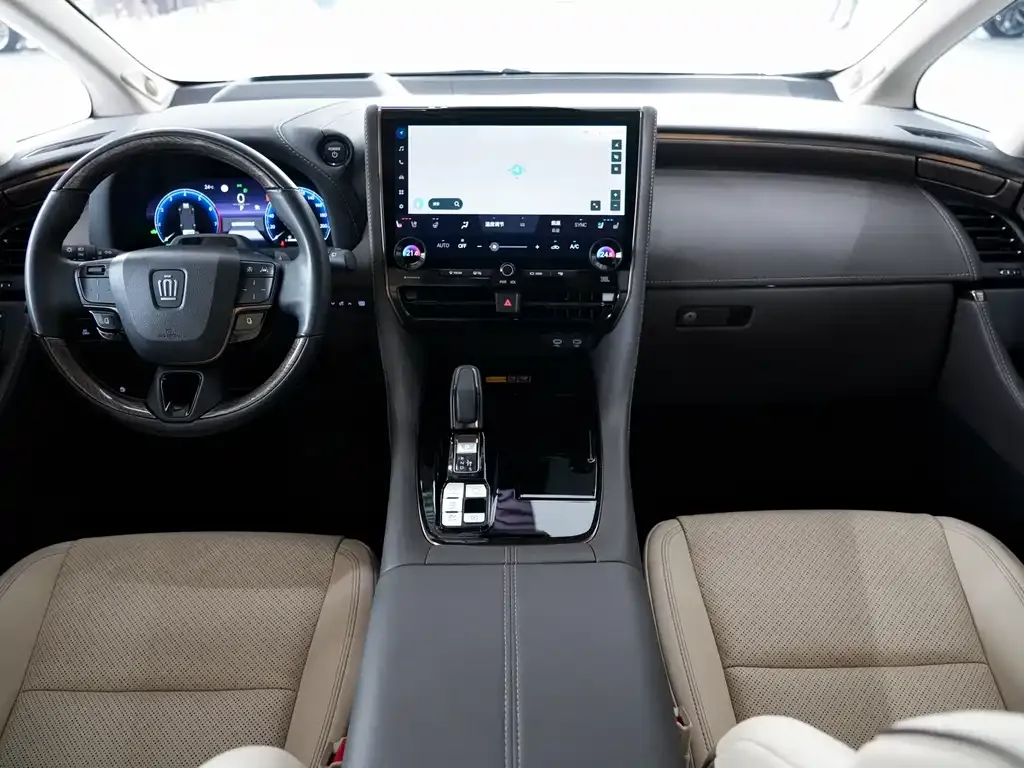 Toyota Vellfire 2023 из CN, фото 8
