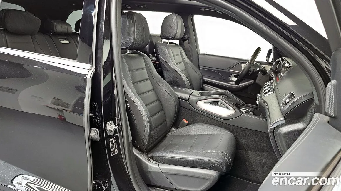 Mercedes-Benz GLS-Class — фото 10