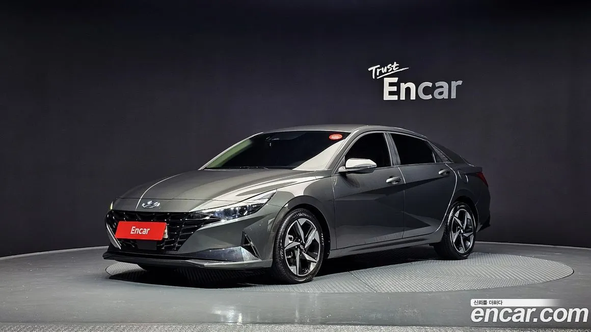 Hyundai AVANTE — фото 1