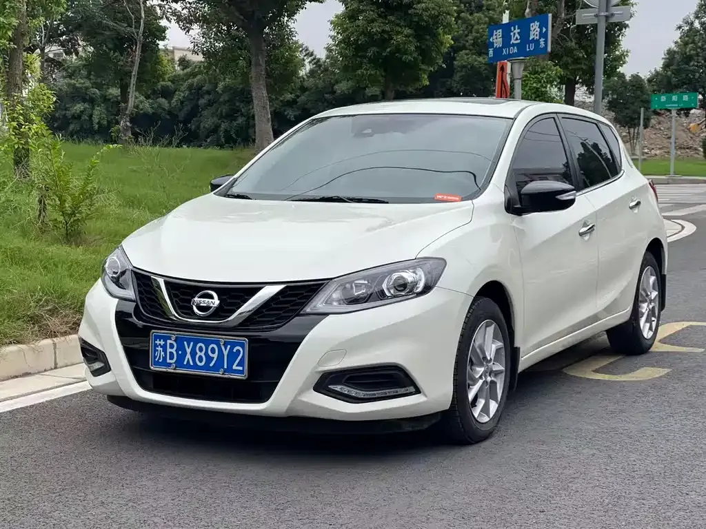 Nissan Tiida 2021 из CN, фото 1