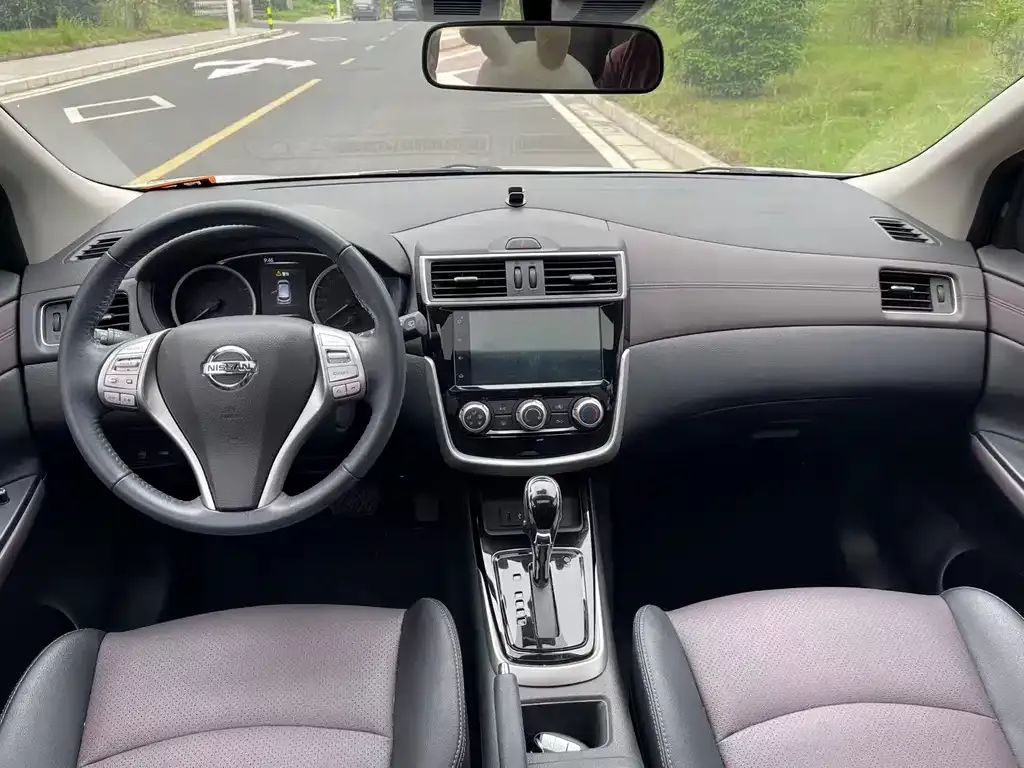 Nissan Tiida 2021 из CN, фото 8