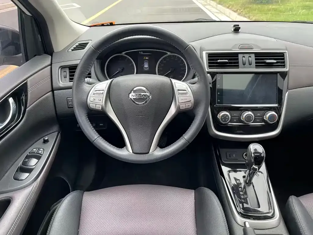 Nissan Tiida 2021 из CN, фото 9