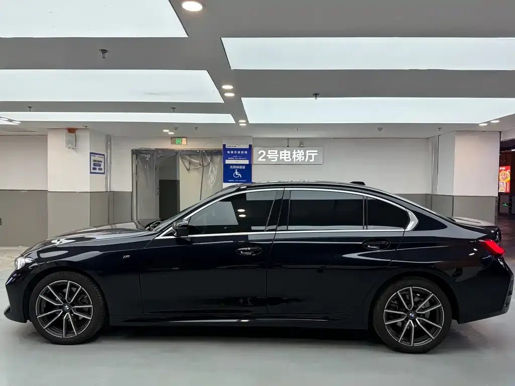 BMW 3 Series 2024 из CN, фото 4