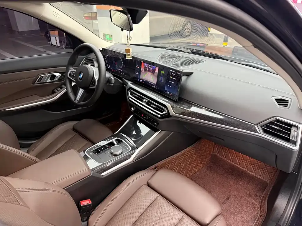 BMW 3 Series 2024 из CN, фото 6