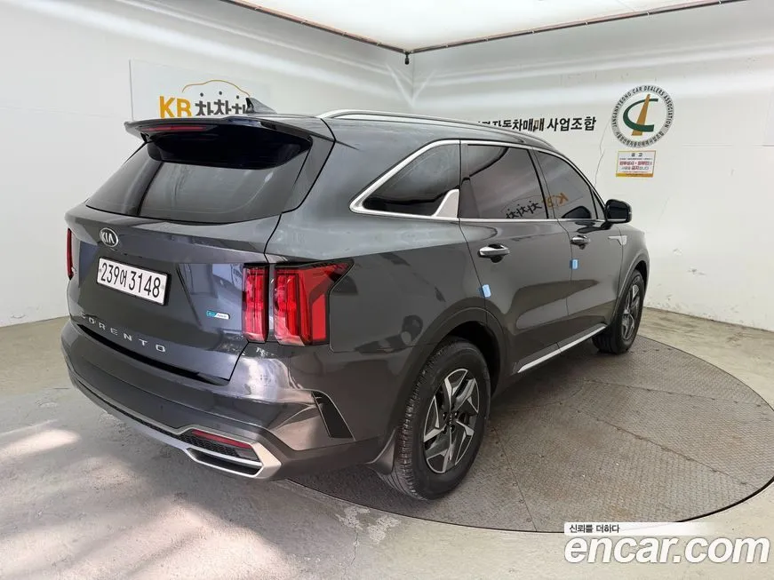 Kia Sorento — фото 4