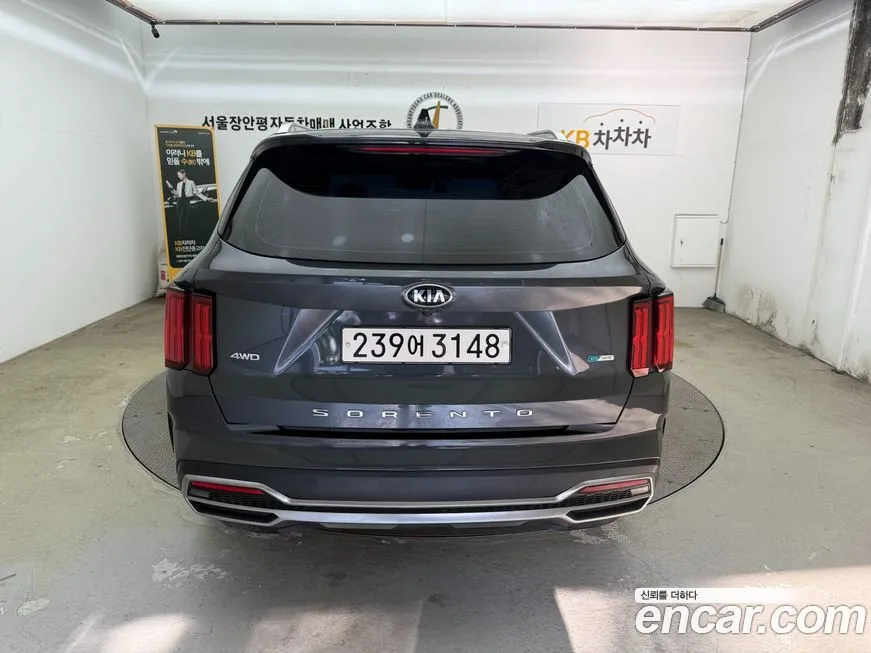 Kia Sorento — фото 5