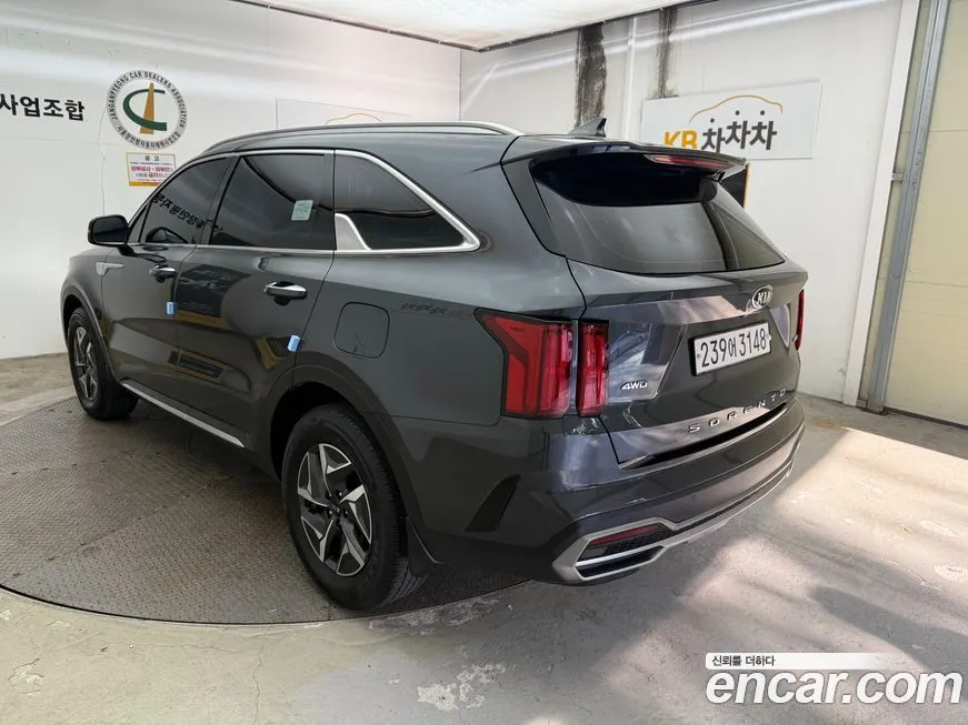 Kia Sorento — фото 6