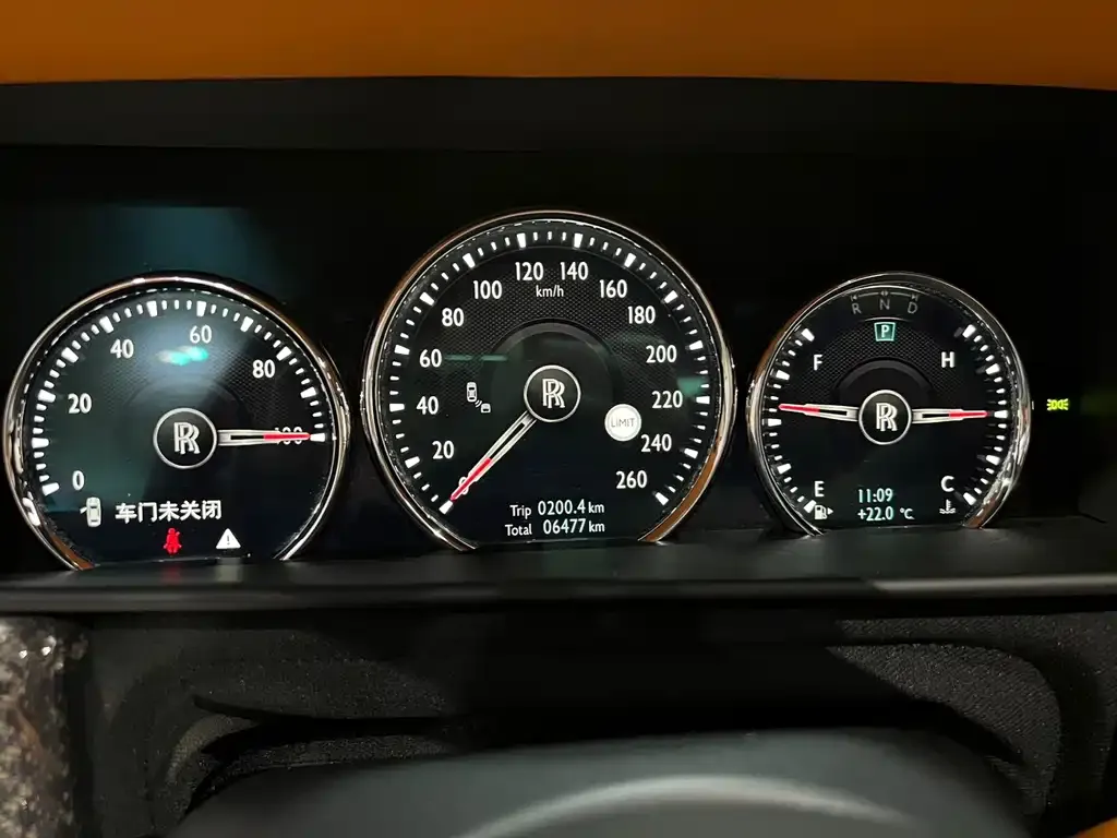 Rolls-Royce Cullinan 2023 из CN, фото 10