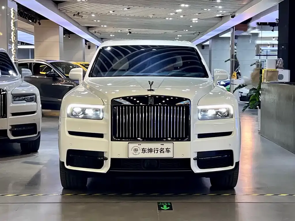 Rolls-Royce Cullinan 2023 из CN, фото 2