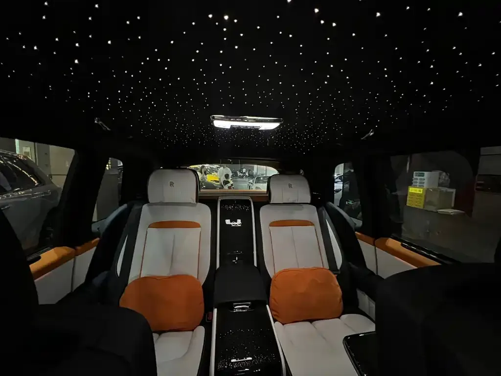 Rolls-Royce Cullinan 2023 из CN, фото 7