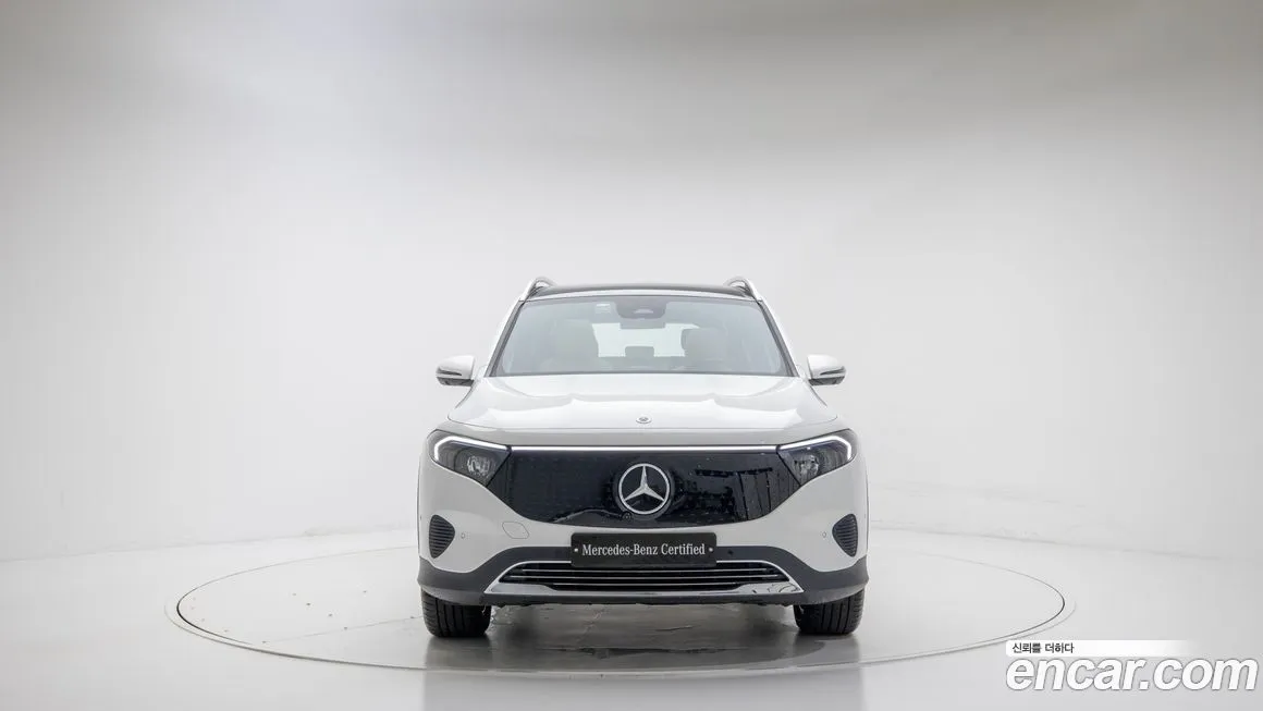 Mercedes-Benz EQB — фото 3
