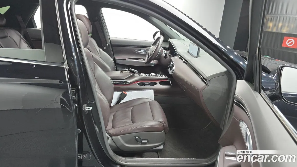 Genesis GV70 — фото 10