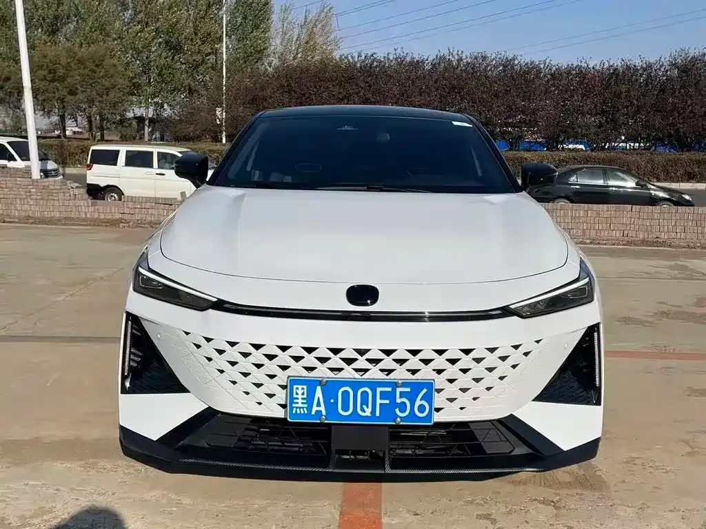 Changan UNI-V 2024 из CN, фото 2