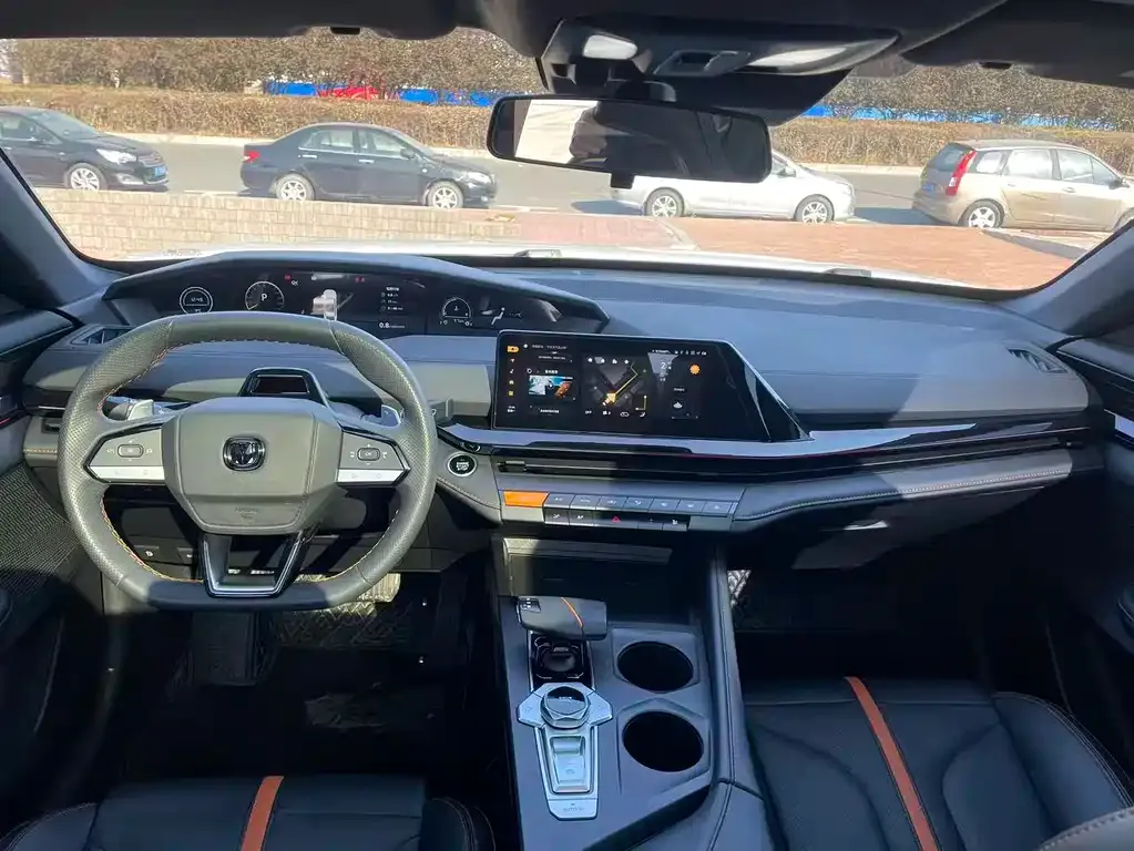 Changan UNI-V 2024 из CN, фото 6