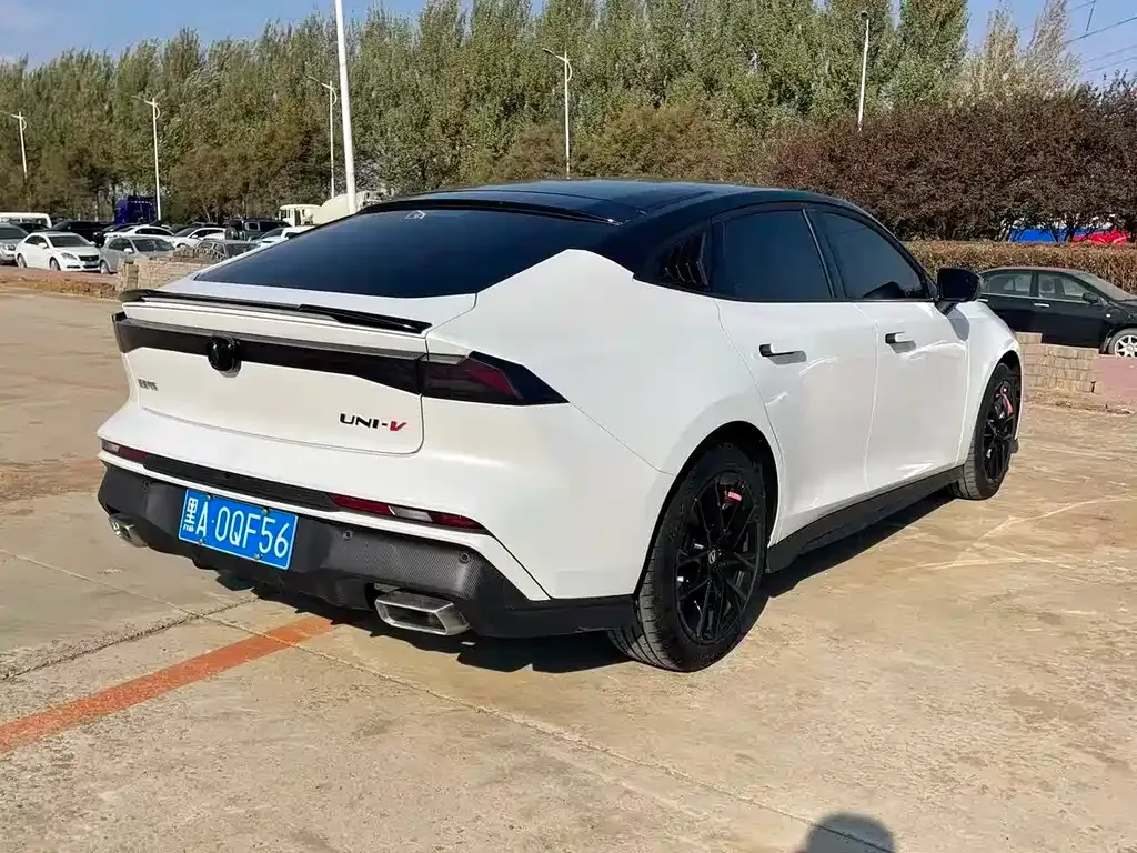 Changan UNI-V 2024 из CN, фото 9
