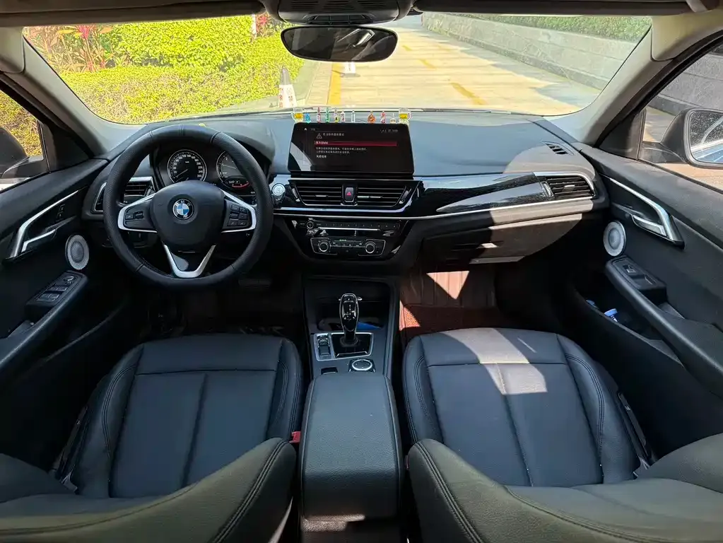 BMW 1 Series 2021 из CN, фото 6