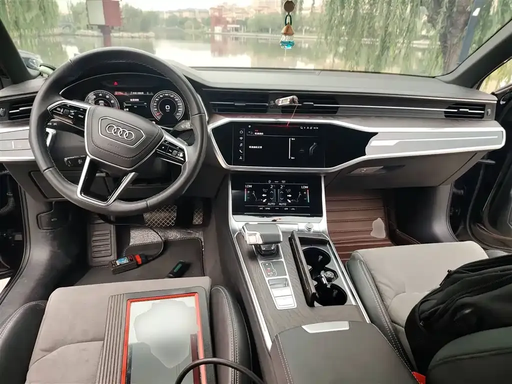 Audi A6L 2024 из CN, фото 10