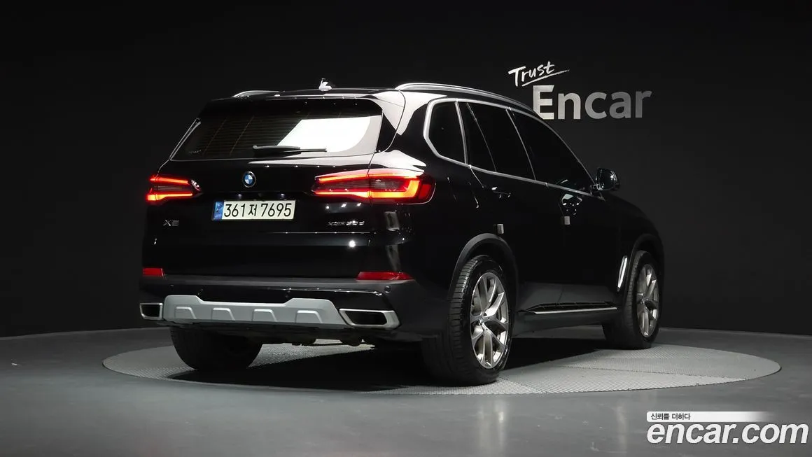 BMW X5 — фото 2
